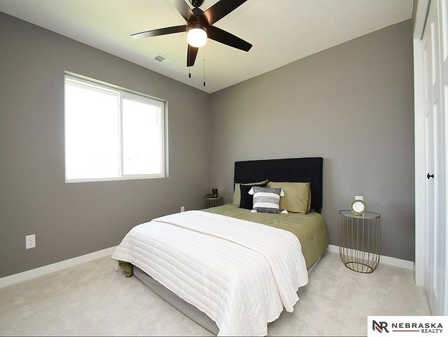 14804 Willow Street, Bennington, NE 68007