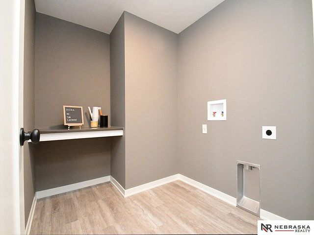 14804 Willow Street, Bennington, NE 68007