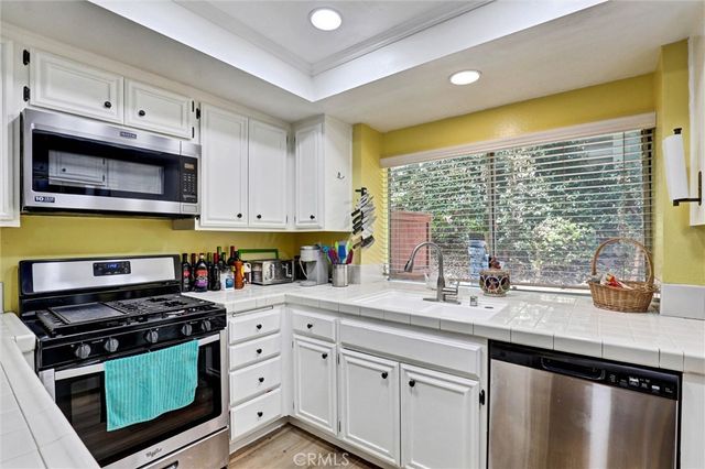 1742 Forum D, Corona, CA 92881