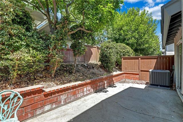 1742 Forum D, Corona, CA 92881