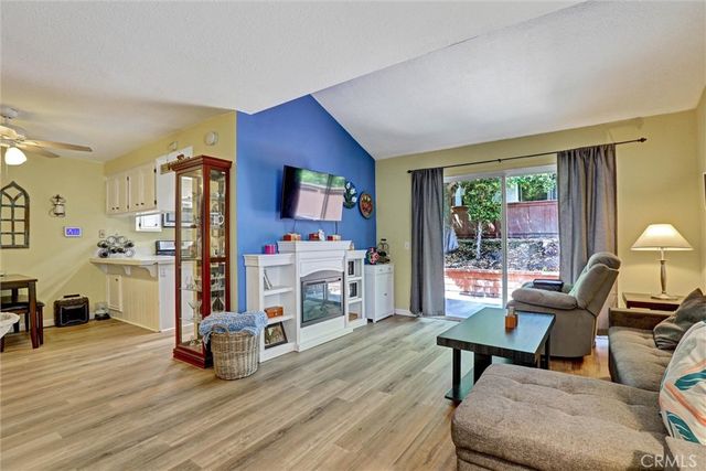 1742 Forum D, Corona, CA 92881