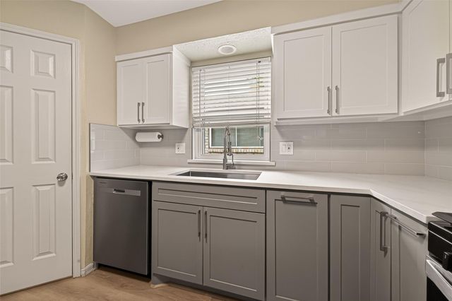 4014 Sweet Gum Trail, Houston, TX 77339