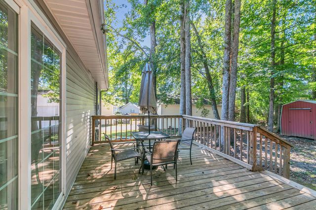 2121 Honey Locust Cv, Paris, TN 38242