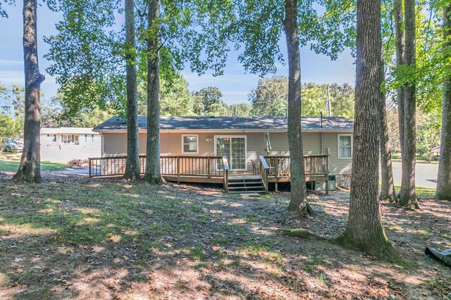 2121 Honey Locust Cv, Paris, TN 38242