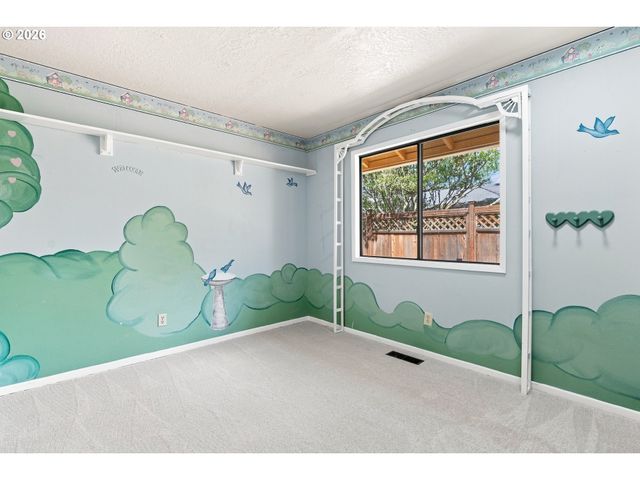 1904 N CEDAR St, Newberg, OR 97132