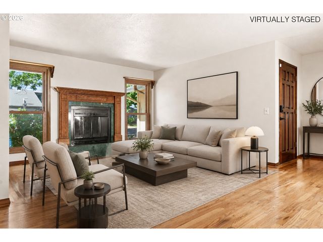1904 N CEDAR St, Newberg, OR 97132