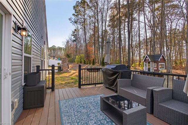 6876 Motley LNDG, Gloucester, VA 23061