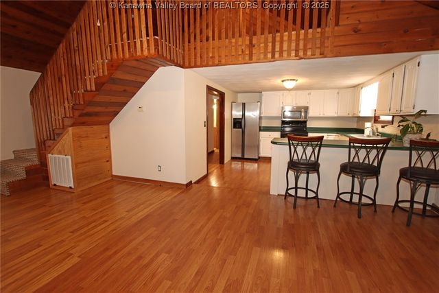 407 Dupont Avenue, Nitro, WV 25143