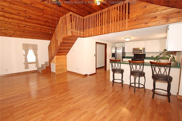 407 Dupont Avenue, Nitro, WV 25143