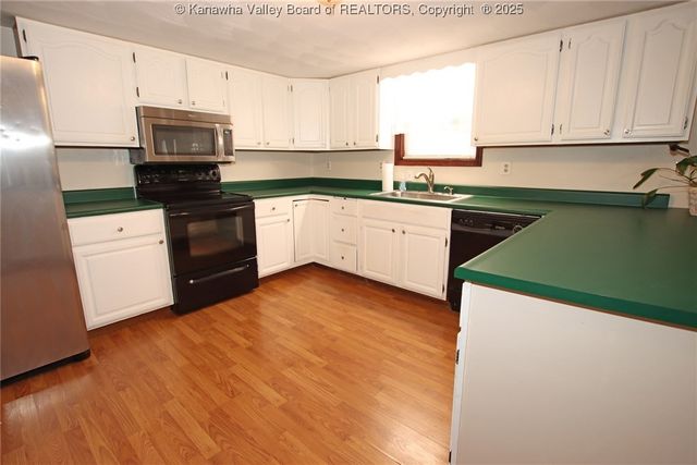 407 Dupont Avenue, Nitro, WV 25143