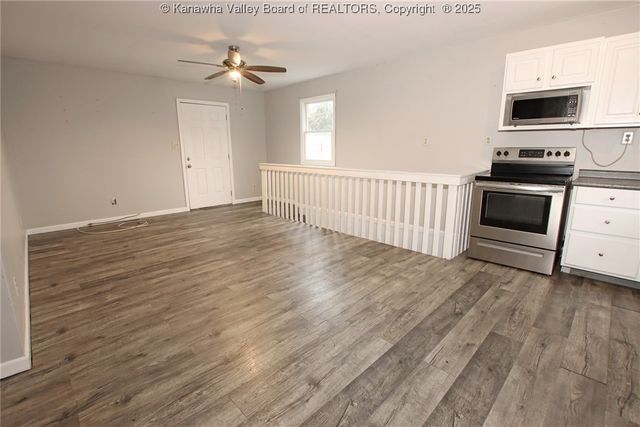 407 Dupont Avenue, Nitro, WV 25143