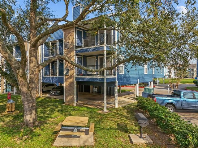 18519 Egret Bay Boulevard 1802, Houston, TX 77058
