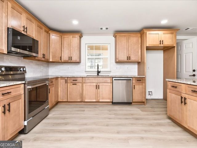 216 Ridgeland Drive, Warner Robins, GA 31093