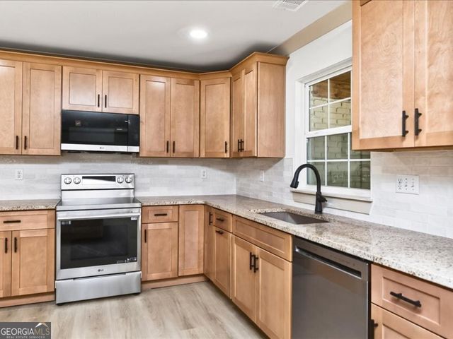 216 Ridgeland Drive, Warner Robins, GA 31093