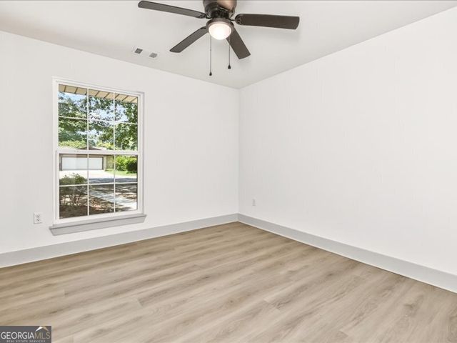216 Ridgeland Drive, Warner Robins, GA 31093