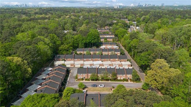 1471 Leafmore Ridge, Decatur, GA 30033