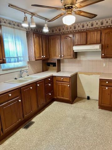 619 N Maple Street, Lancaster, OH 43130