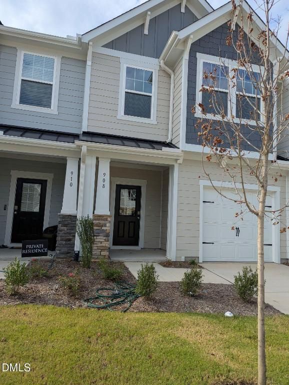 908 Kensley Grove Lane, Fuquay Varina, NC 27526