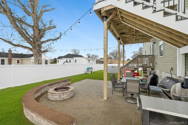 281 Clinton Avenue, East Patchogue, NY 11772