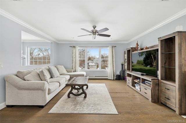 281 Clinton Avenue, East Patchogue, NY 11772