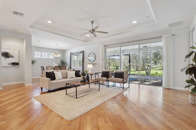 208 AVENHAM DRIVE, Deland, FL 32724