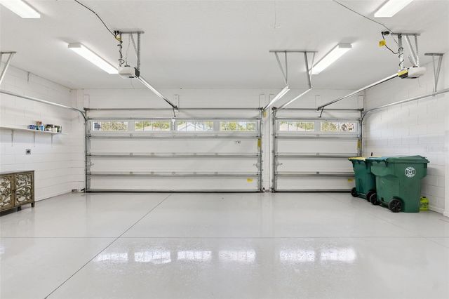 208 AVENHAM DRIVE, Deland, FL 32724