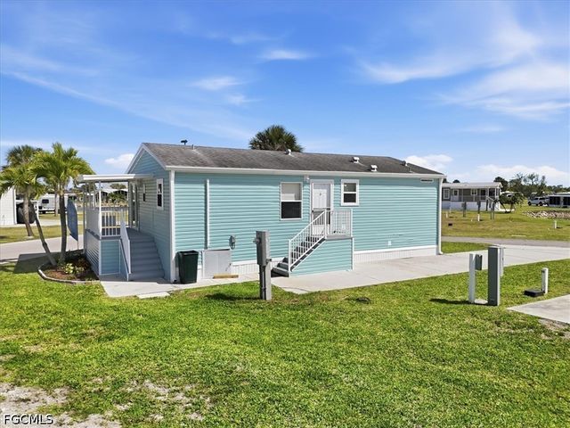 730 Chippewa TRL, Fort Myers Beach, FL 33931