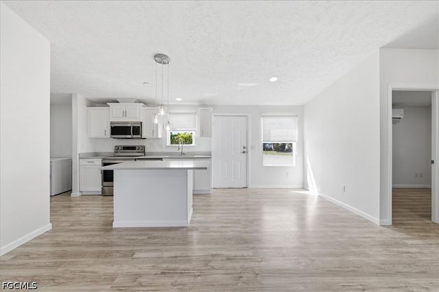 730 Chippewa TRL, Fort Myers Beach, FL 33931