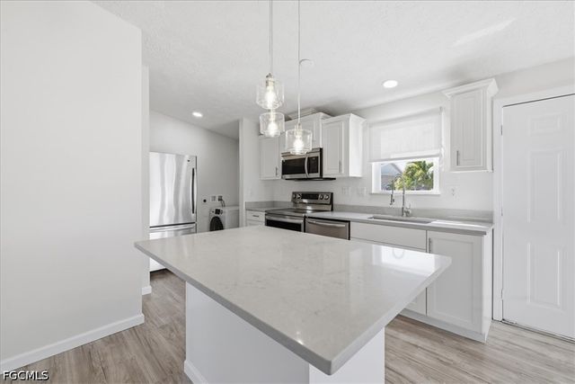 730 Chippewa TRL, Fort Myers Beach, FL 33931