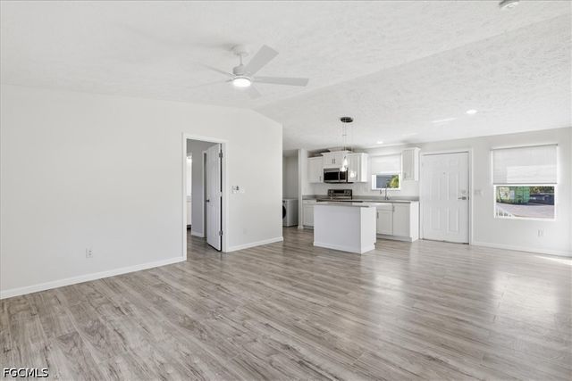 730 Chippewa TRL, Fort Myers Beach, FL 33931