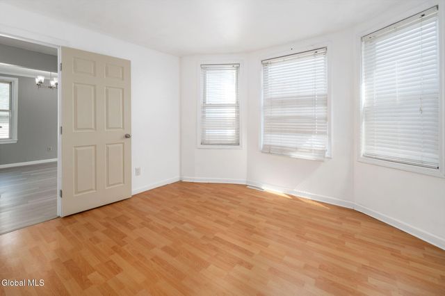 418 Eleventh Street, Schenectady, NY 12306