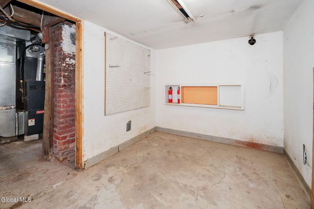 418 Eleventh Street, Schenectady, NY 12306