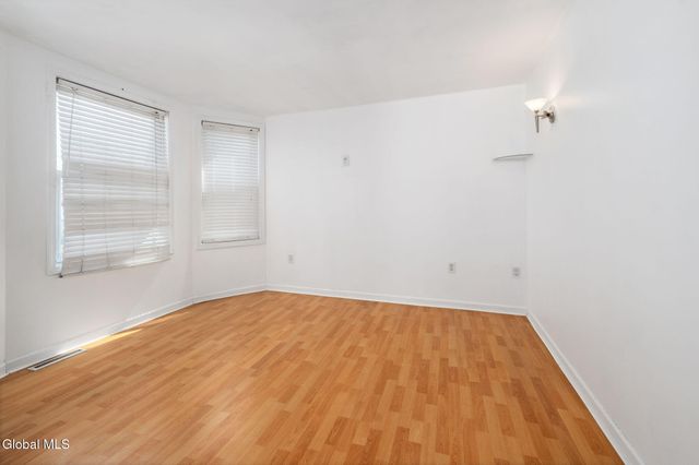 418 Eleventh Street, Schenectady, NY 12306