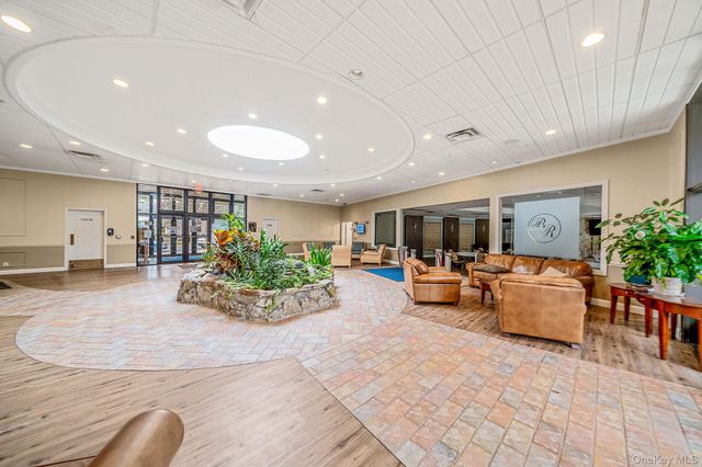 842 Golf Lane, Medford, NY 11763