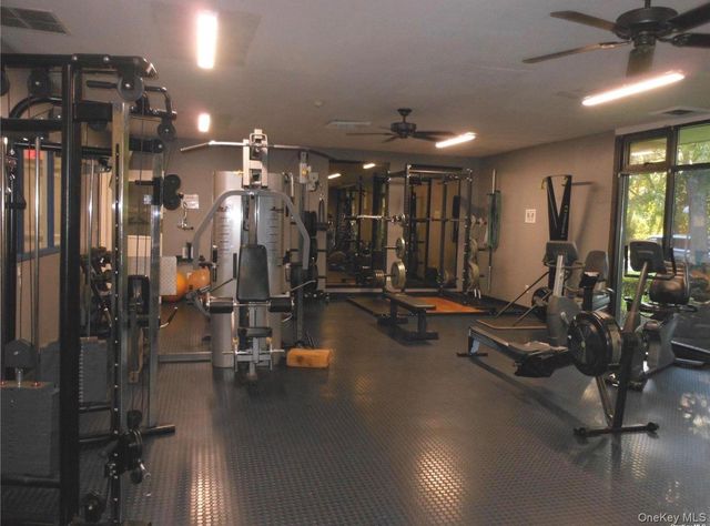 842 Golf Lane, Medford, NY 11763