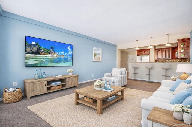 1 E. Broadway 5S, Long Beach, NY 11561