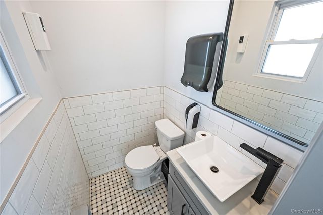 1 E. Broadway 5S, Long Beach, NY 11561