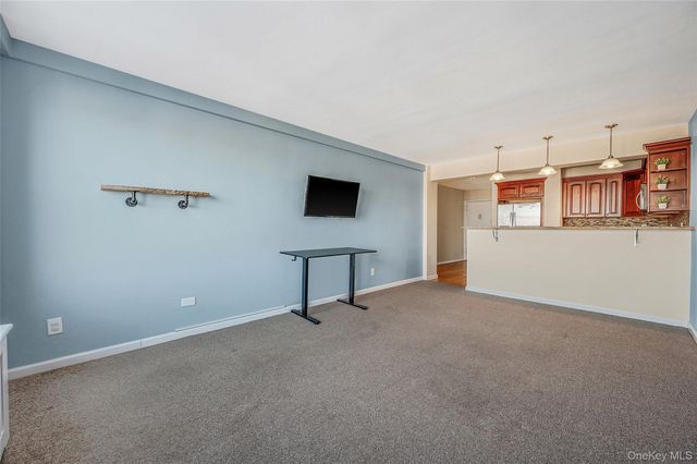 1 E. Broadway 5S, Long Beach, NY 11561