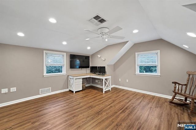 29 Oakley Terrace, Nutley, NJ 07110