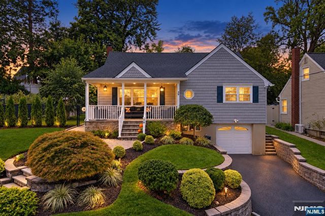 29 Oakley Terrace, Nutley, NJ 07110