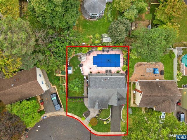 29 Oakley Terrace, Nutley, NJ 07110