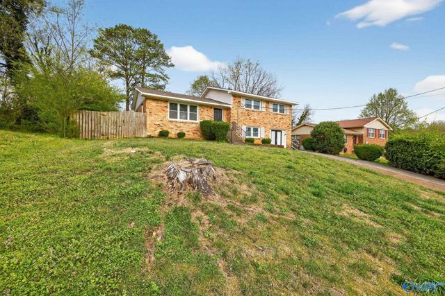 2523 Birchfield Street NW, Huntsville, AL 35810