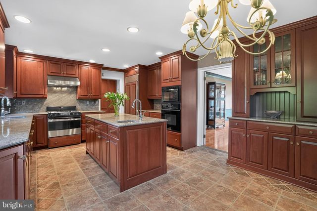 721 BUCKLEY RD, Blue Bell, PA 19422