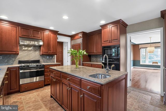 721 BUCKLEY RD, Blue Bell, PA 19422