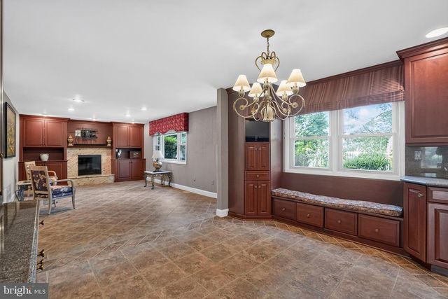 721 BUCKLEY RD, Blue Bell, PA 19422