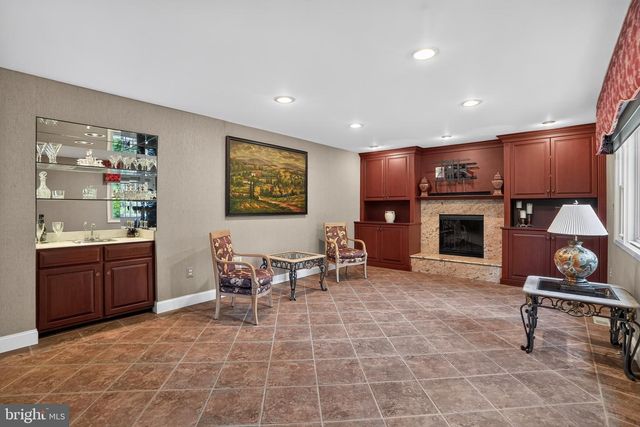 721 BUCKLEY RD, Blue Bell, PA 19422