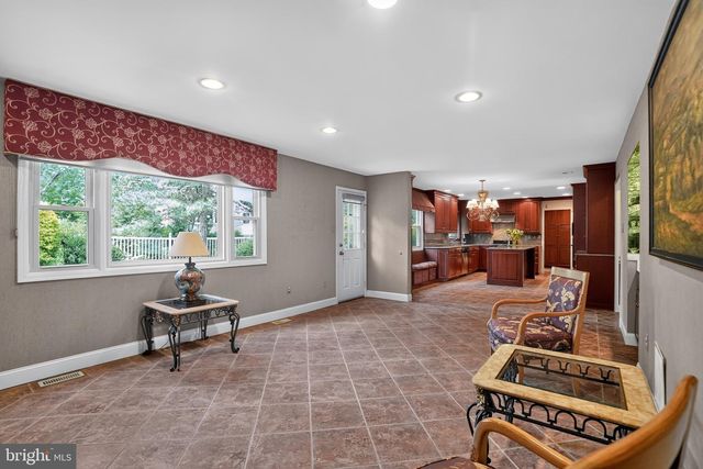 721 BUCKLEY RD, Blue Bell, PA 19422