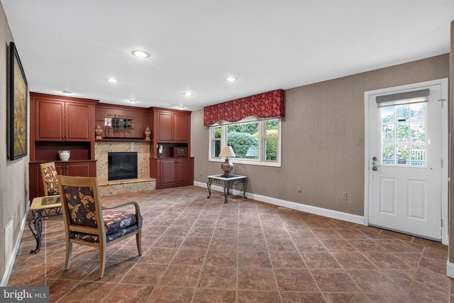 721 BUCKLEY RD, Blue Bell, PA 19422