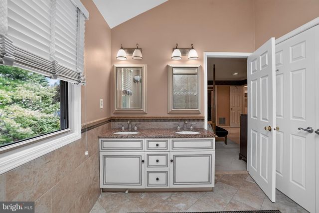 721 BUCKLEY RD, Blue Bell, PA 19422