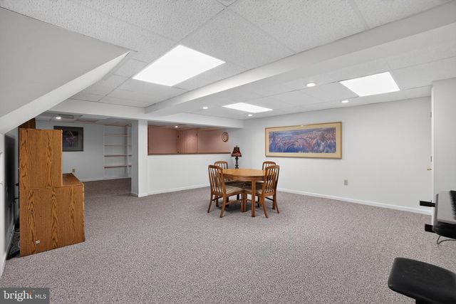 721 BUCKLEY RD, Blue Bell, PA 19422